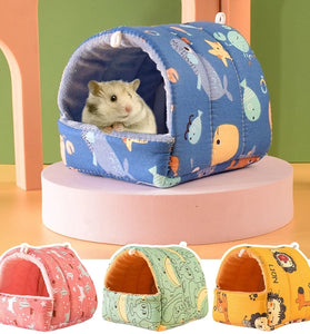 Cute Winter Hamster House & Small Pet Bed
